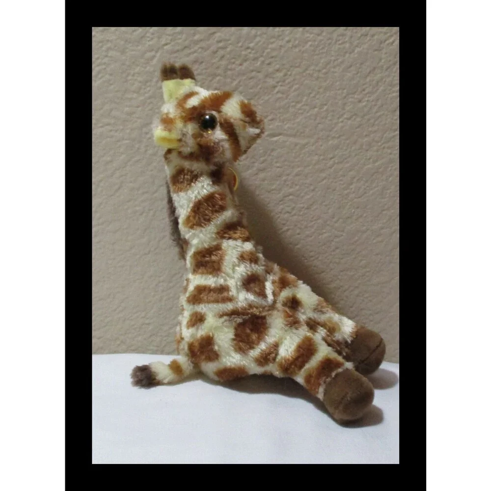 Ty Beanie Baby Gavin the Giraffe Gold Glitter Eyes USED